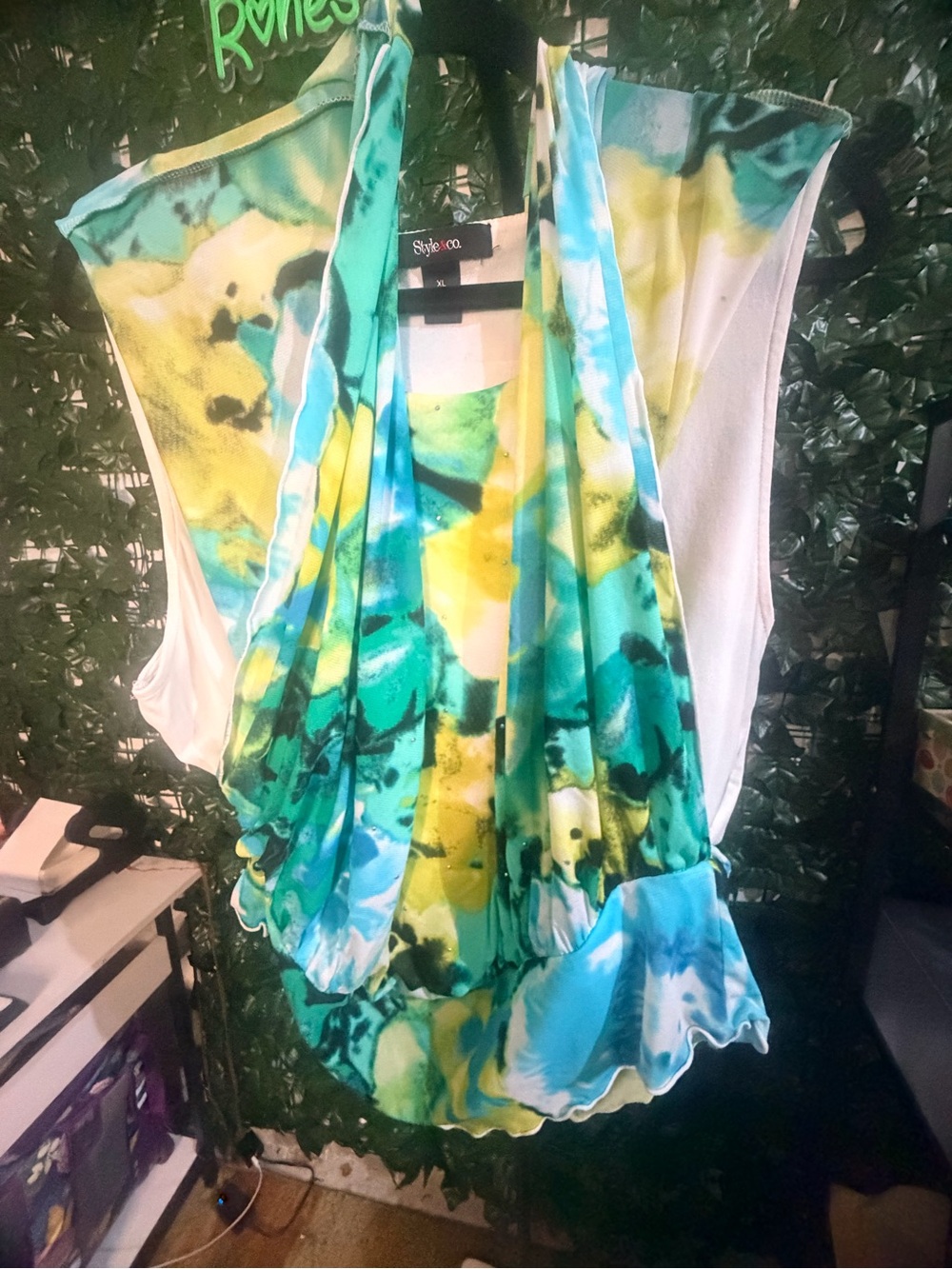 Style & Co Floral Batwing Top - Picture 5 of 5